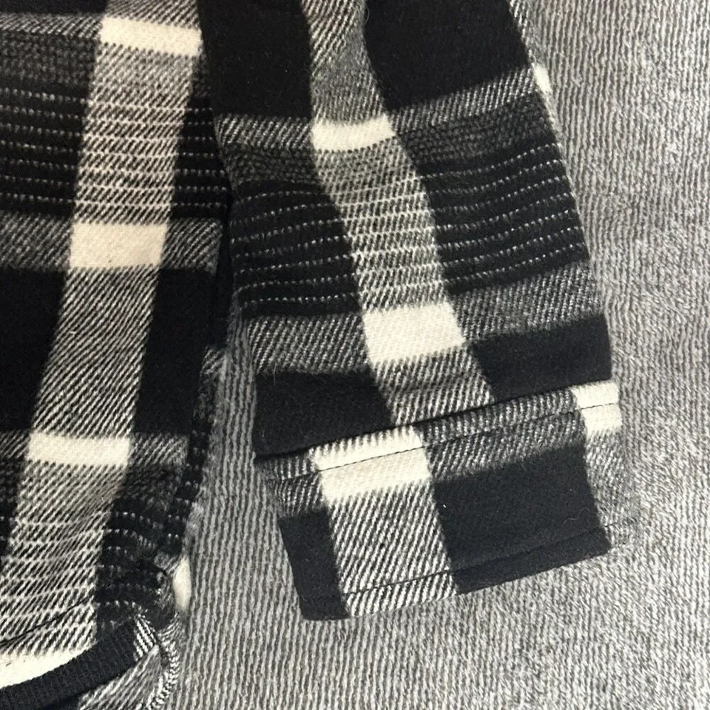Old Navy Black & White Plaid Flannel Shacket Oversized Warm Girls Size LRG 10-12